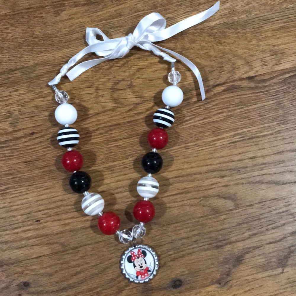 Girls Chunky Bead Necklace with Minnie Mouse charm